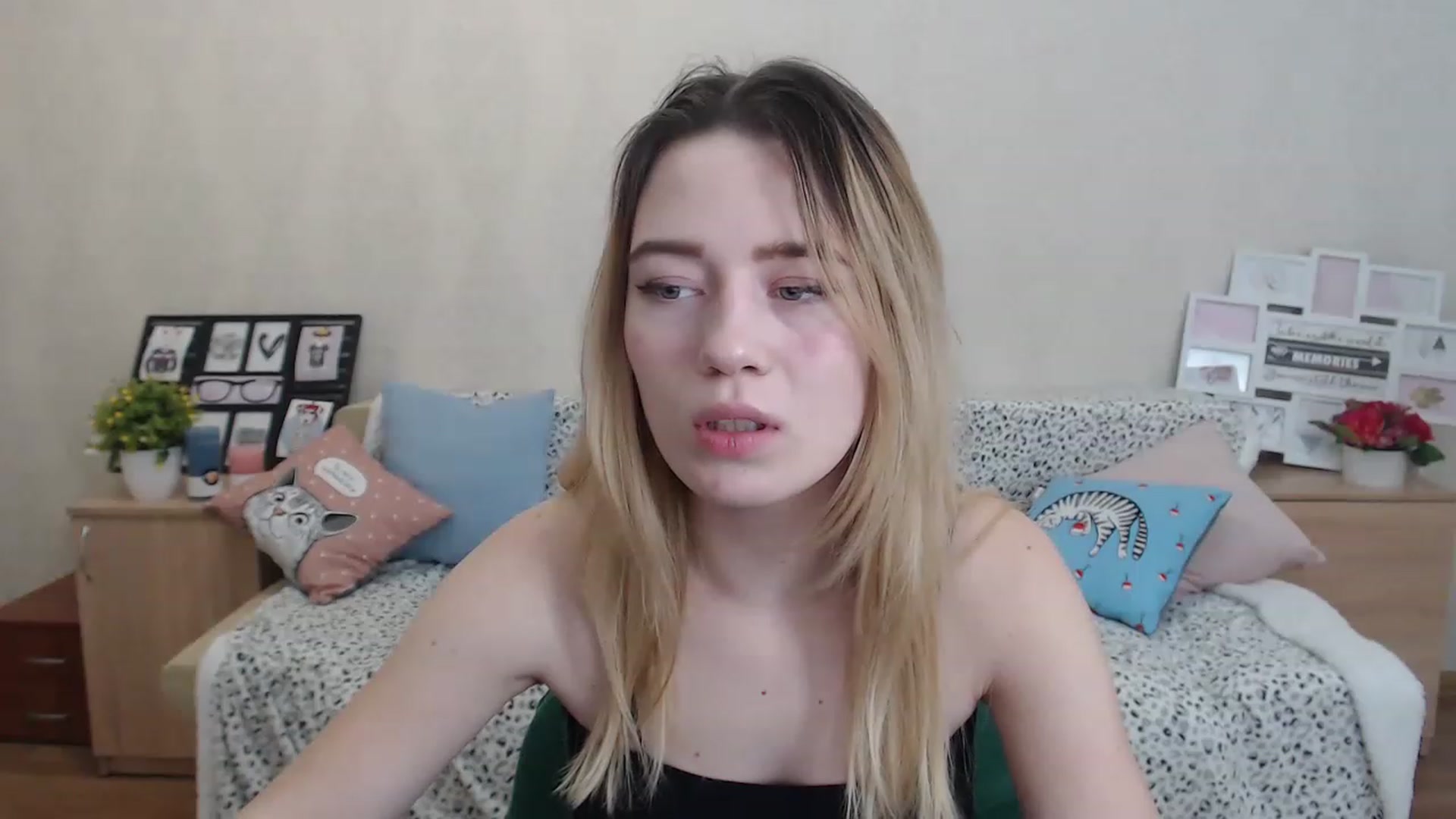 Gallery image thumbnail from Bayraktarka's myfreecams stream on, 12/01/2022, 14:26 image 16 of 20