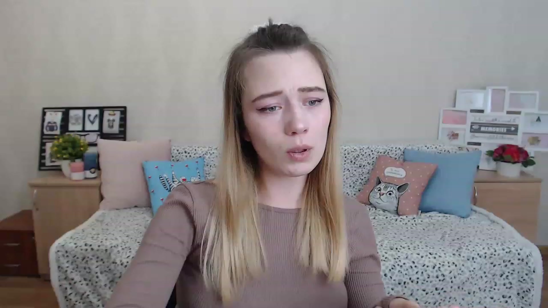 Gallery image thumbnail from Bayraktarka's myfreecams stream on, 12/08/2022, 13:41 image 9 of 20