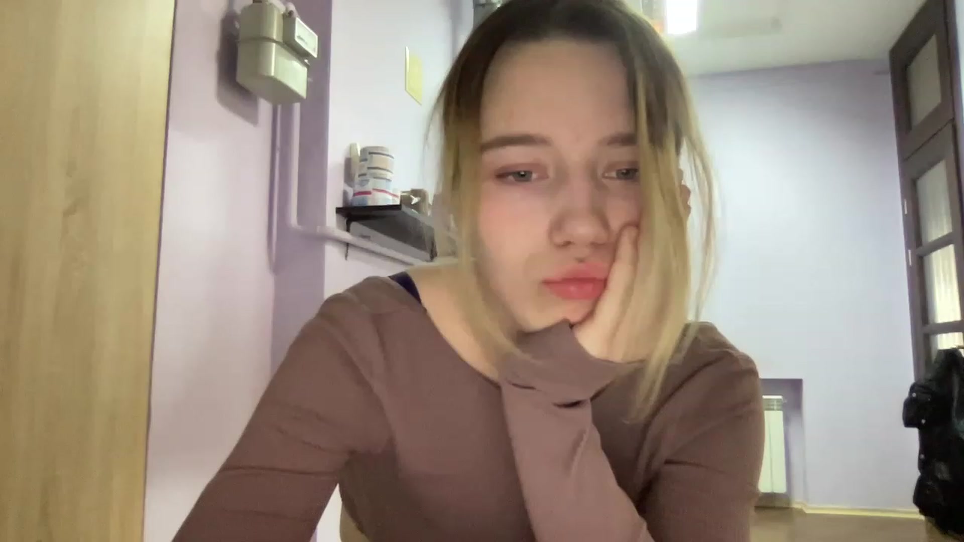 Gallery image thumbnail from Bayraktarka's myfreecams stream on, 12/09/2022, 18:26 image 4 of 20