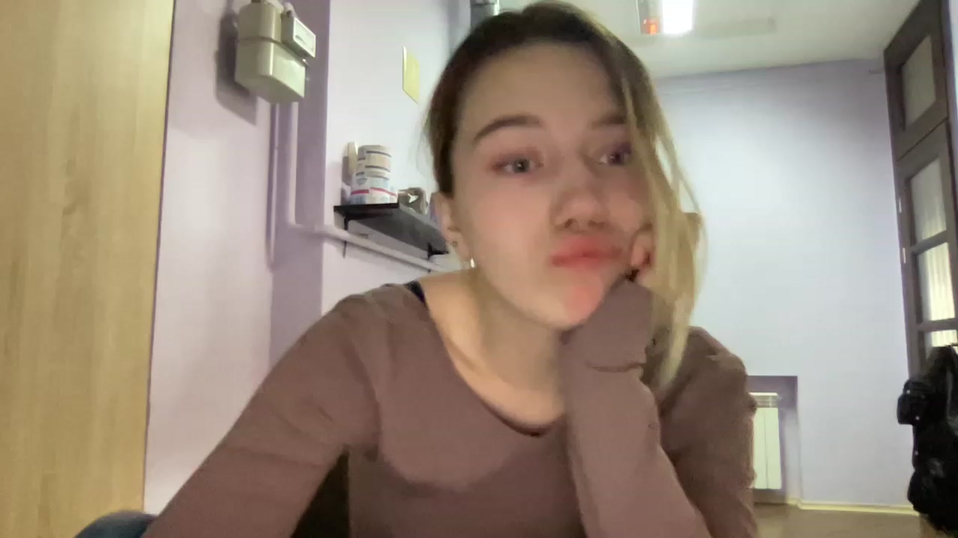 Gallery image thumbnail from Bayraktarka's myfreecams stream on, 12/09/2022, 18:26 image 11 of 20