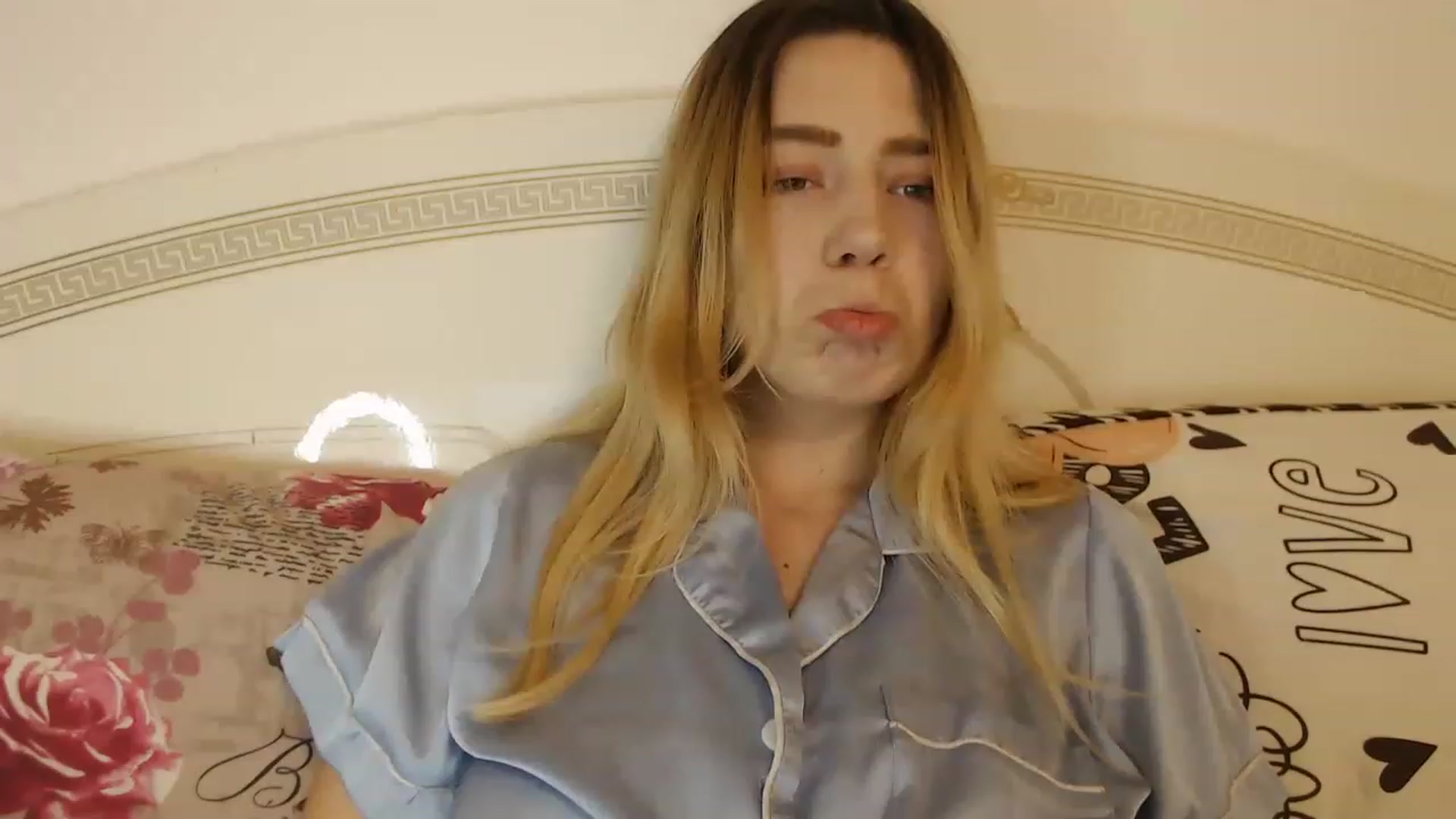 Gallery image thumbnail from Bayraktarka's myfreecams stream on, 12/15/2022, 16:52 image 4 of 20