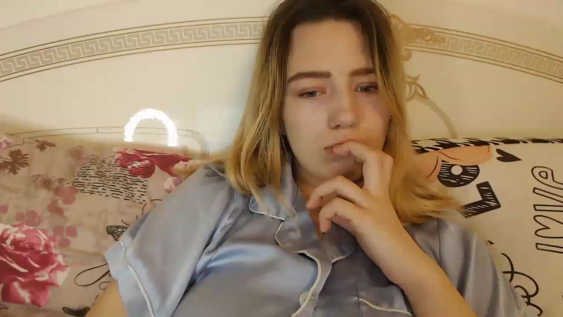 Gallery image thumbnail from Bayraktarka's myfreecams stream on, 12/15/2022, 16:52 image 17 of 20