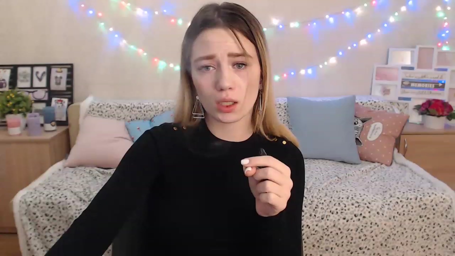 Gallery image thumbnail from Bayraktarka's myfreecams stream on, 12/23/2022, 13:21 image 19 of 20