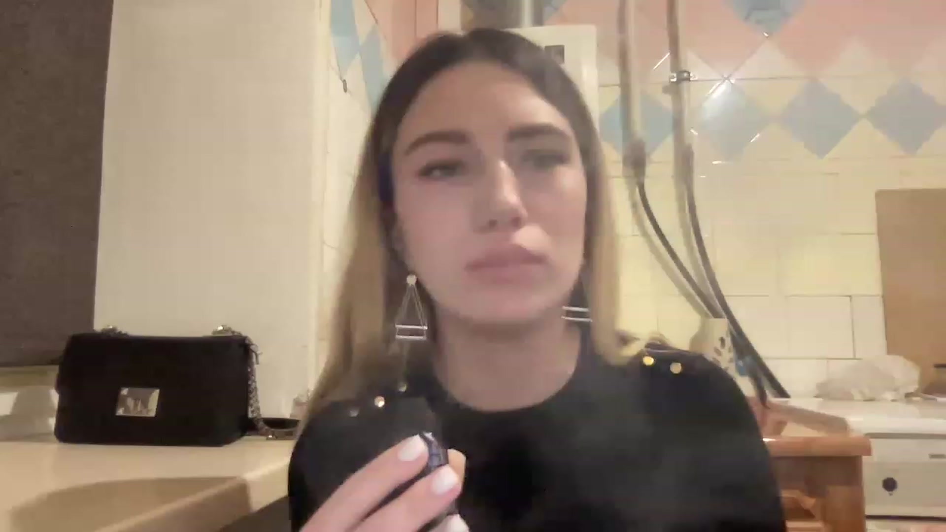 Gallery image thumbnail from Bayraktarka's myfreecams stream on, 12/23/2022, 16:39 image 8 of 20