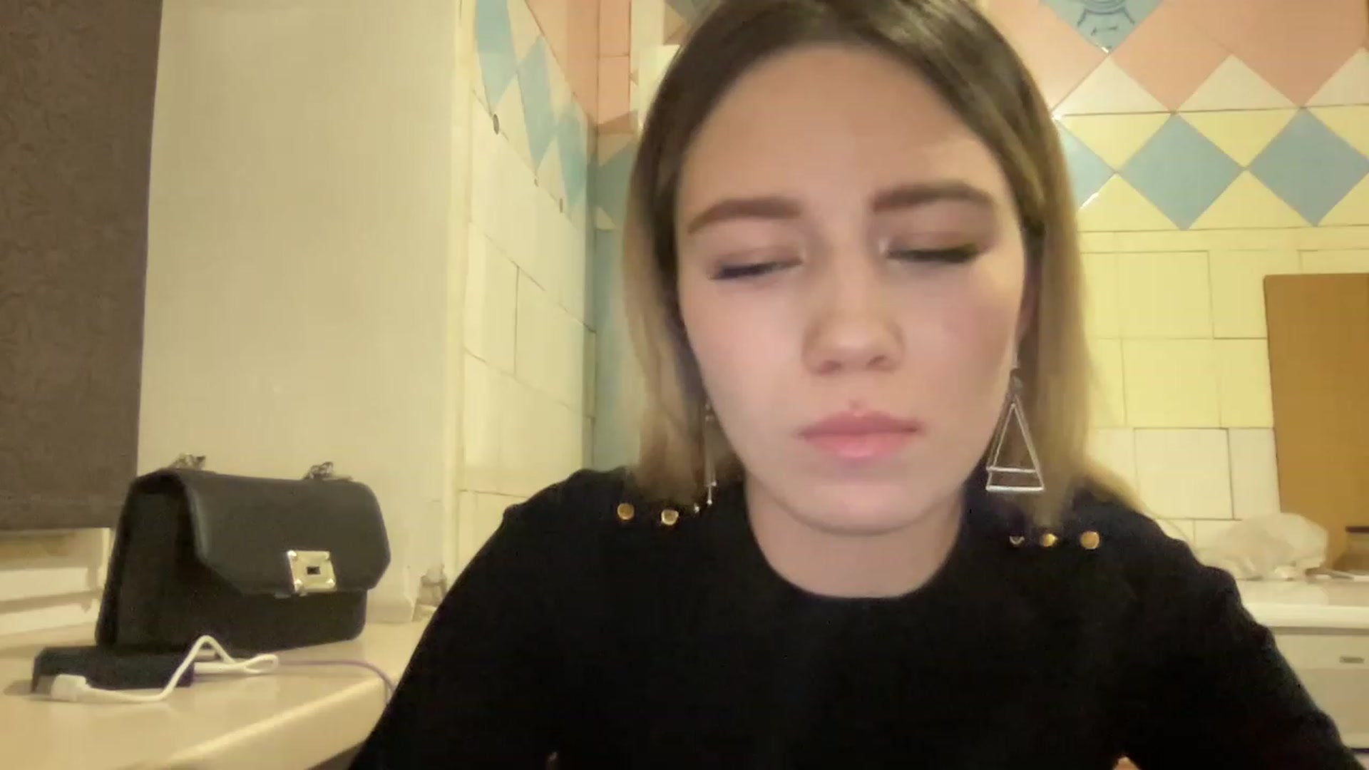 Gallery image thumbnail from Bayraktarka's myfreecams stream on, 12/23/2022, 16:39 image 1 of 20