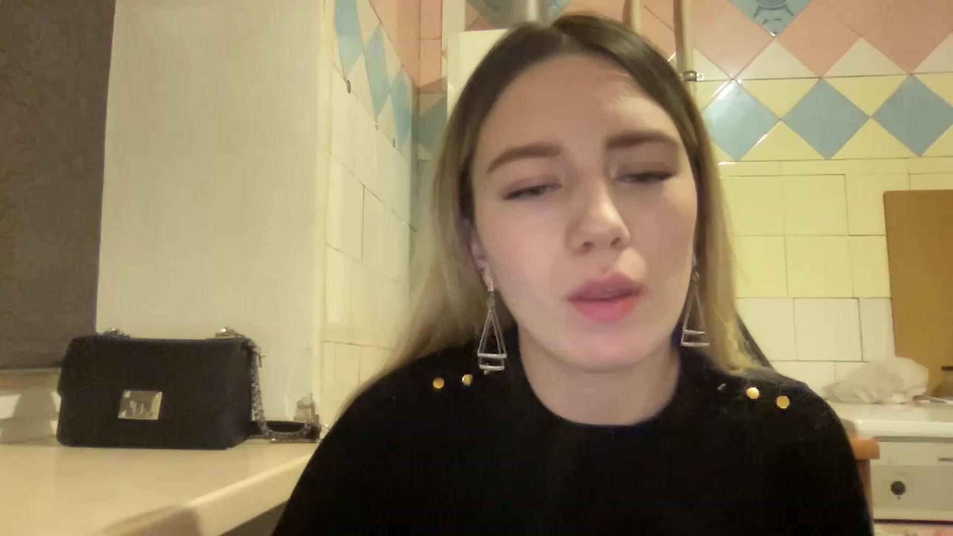 Gallery image thumbnail from Bayraktarka's myfreecams stream on, 12/23/2022, 16:39 image 10 of 20