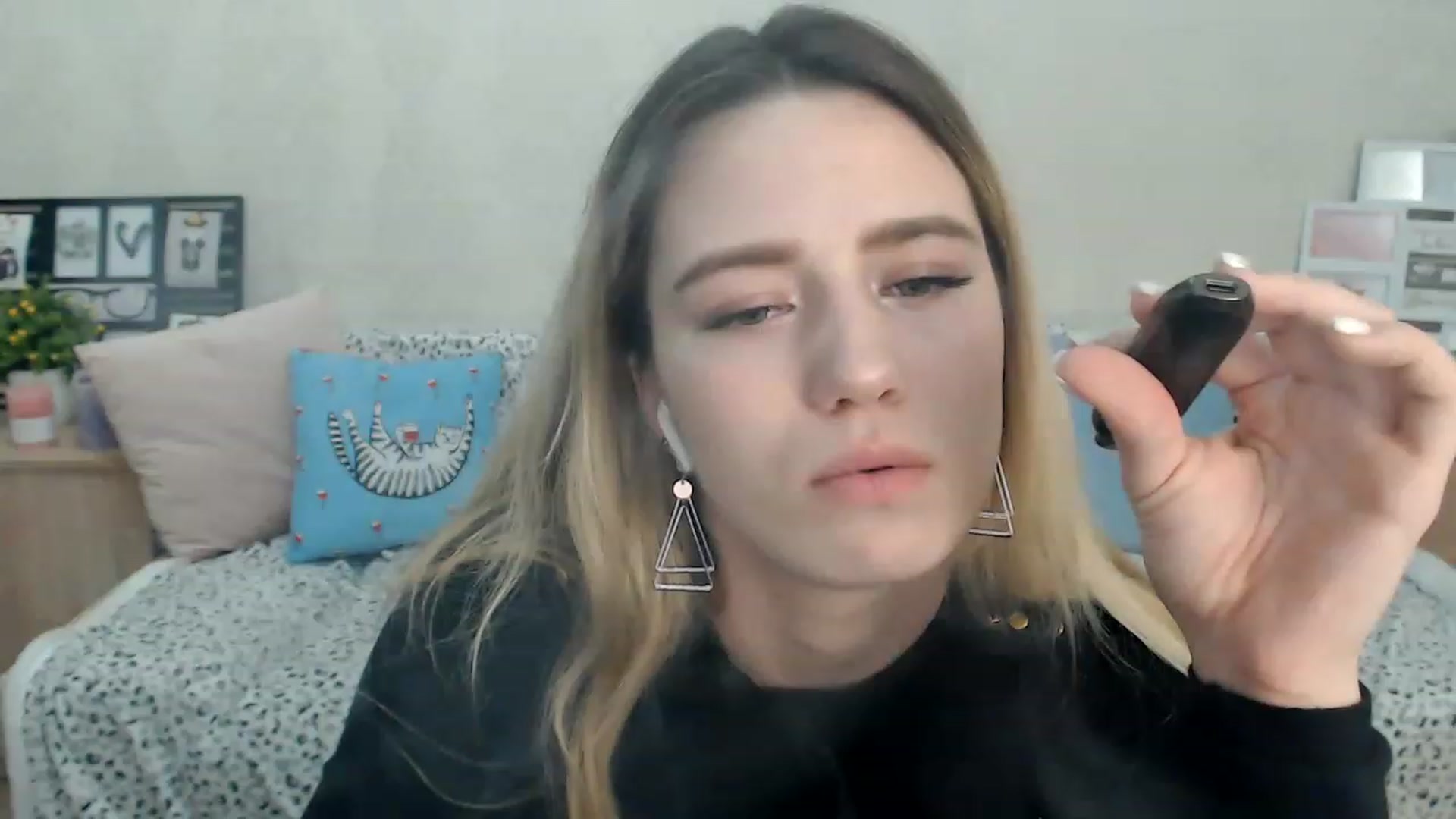 Gallery image thumbnail from Bayraktarka's myfreecams stream on, 12/24/2022, 15:23 image 17 of 20