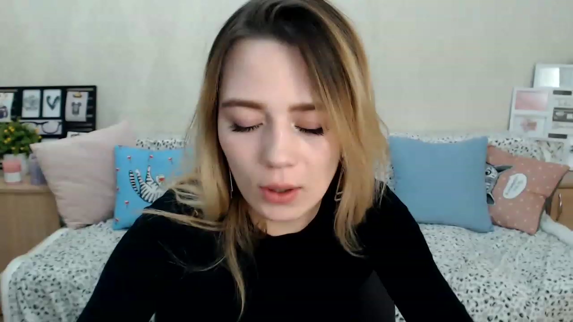 Gallery image thumbnail from Bayraktarka's myfreecams stream on, 12/24/2022, 15:23 image 14 of 20
