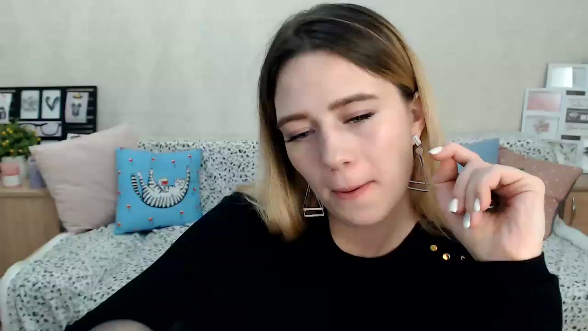 Gallery image thumbnail from Bayraktarka's myfreecams stream on, 12/24/2022, 15:23 image 4 of 20