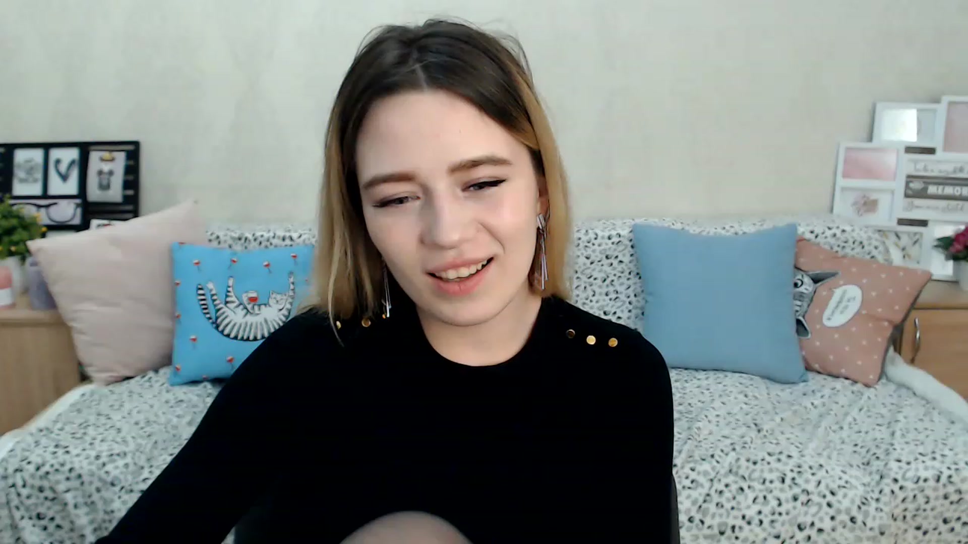 Gallery image thumbnail from Bayraktarka's myfreecams stream on, 12/24/2022, 16:16 image 18 of 20
