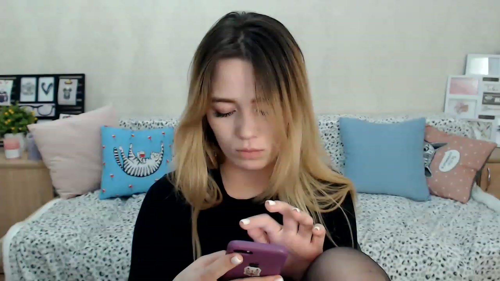Gallery image thumbnail from Bayraktarka's myfreecams stream on, 12/24/2022, 16:16 image 1 of 20