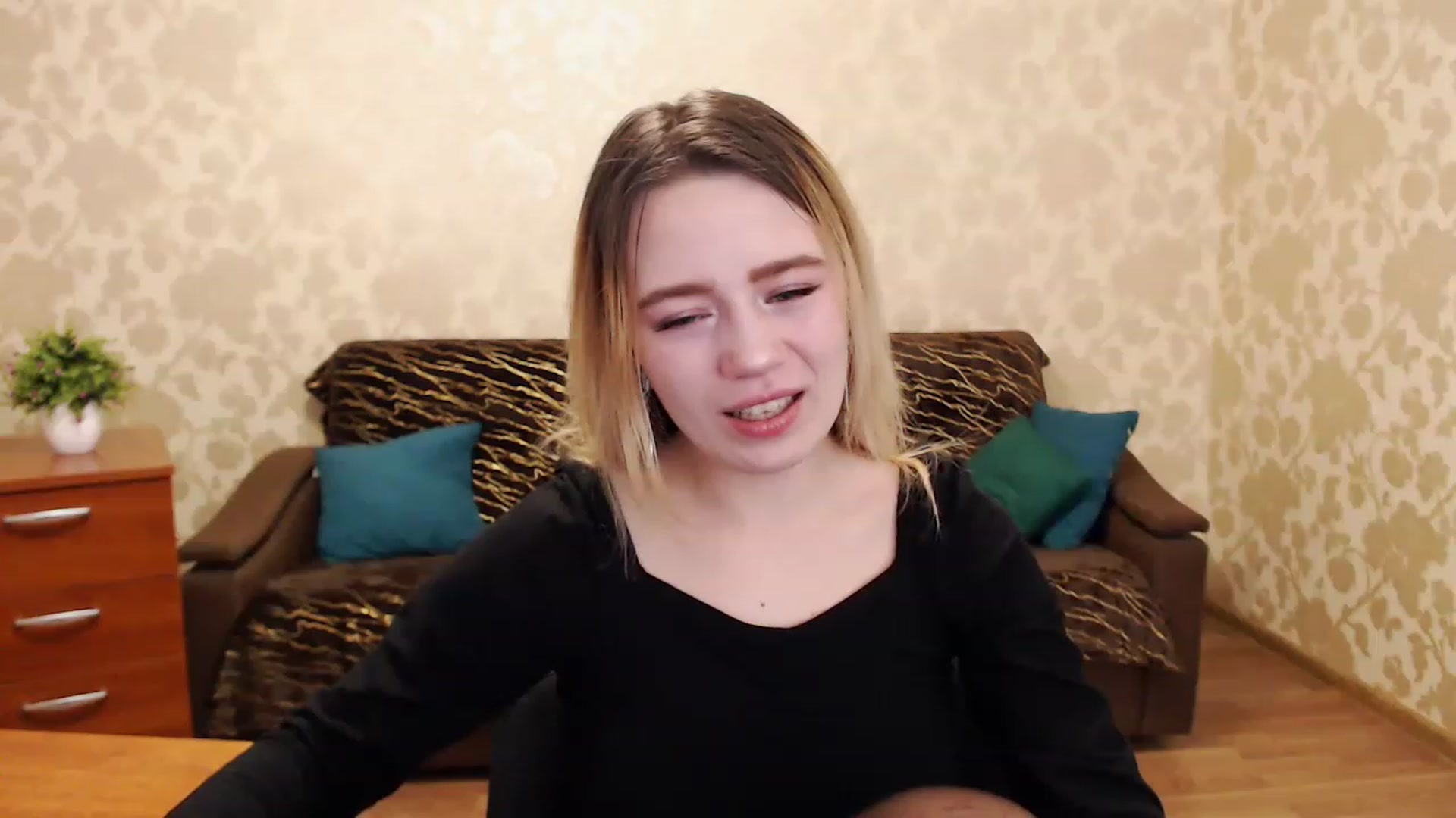 Gallery image thumbnail from Bayraktarka's myfreecams stream on, 12/26/2022, 08:05 image 7 of 20