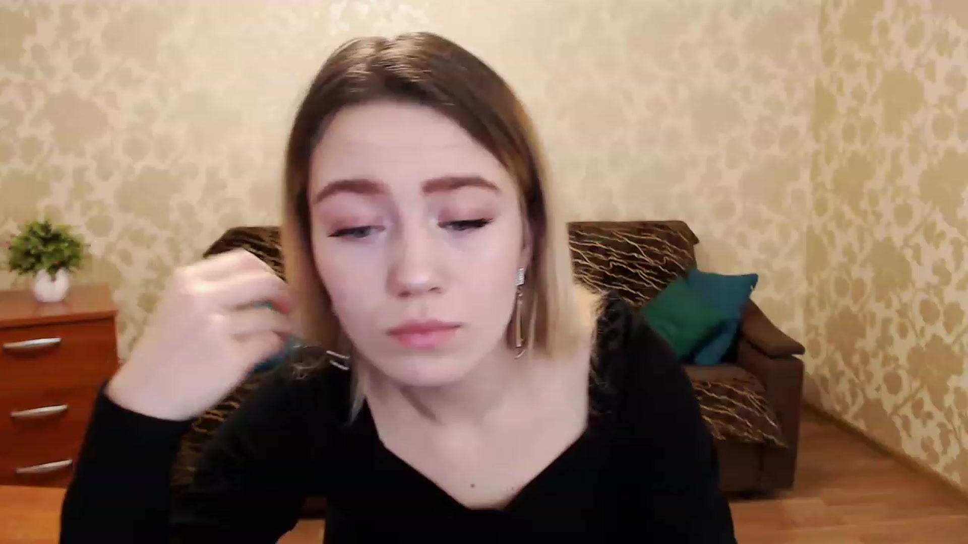 Gallery image thumbnail from Bayraktarka's myfreecams stream on, 12/26/2022, 08:05 image 10 of 20