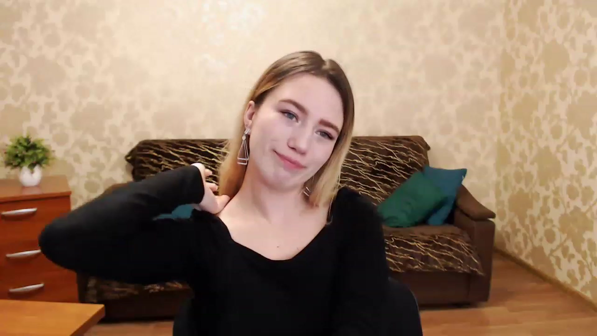 Gallery image thumbnail from Bayraktarka's myfreecams stream on, 12/26/2022, 08:35 image 20 of 20