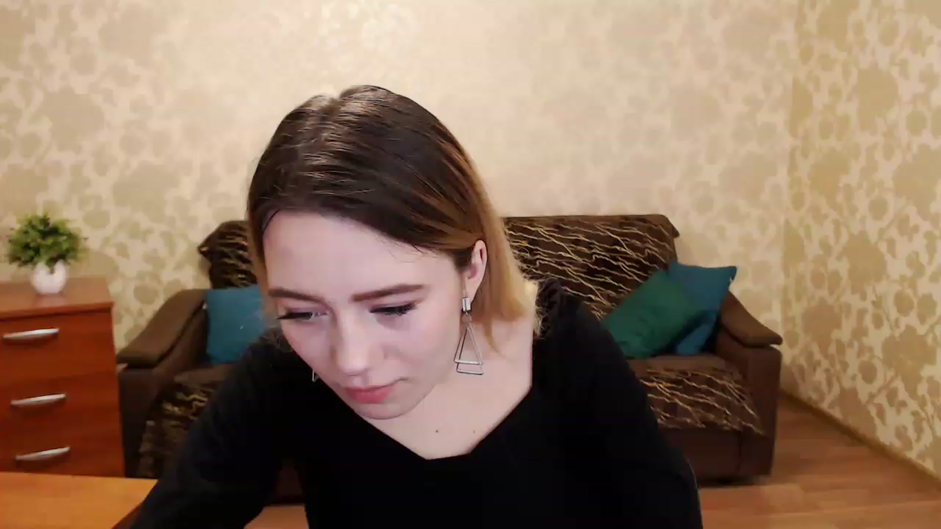 Gallery image thumbnail from Bayraktarka's myfreecams stream on, 12/26/2022, 08:35 image 1 of 20
