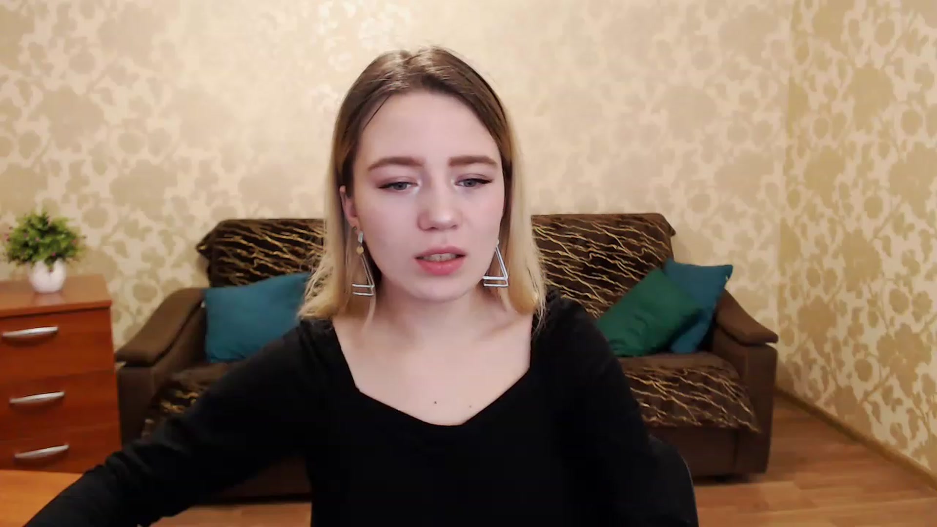 Gallery image thumbnail from Bayraktarka's myfreecams stream on, 12/26/2022, 08:35 image 5 of 20