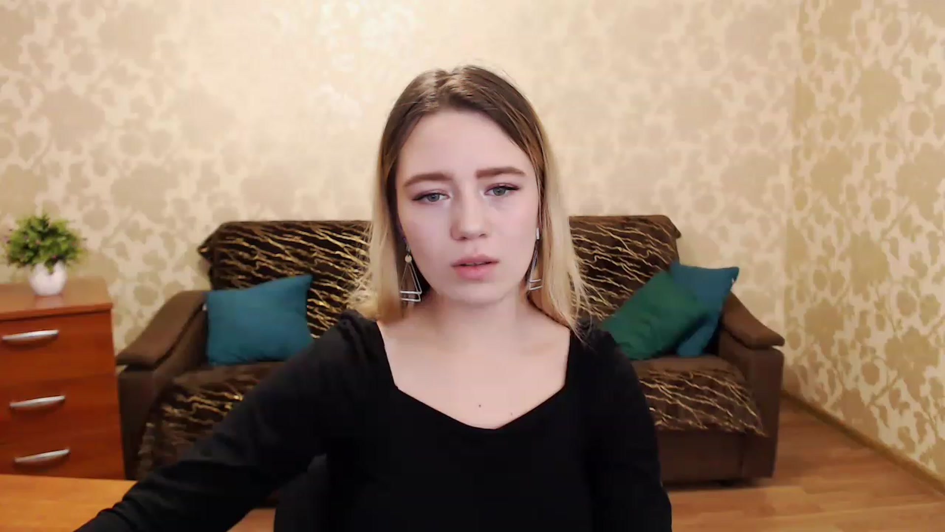 Gallery image thumbnail from Bayraktarka's myfreecams stream on, 12/26/2022, 08:35 image 19 of 20