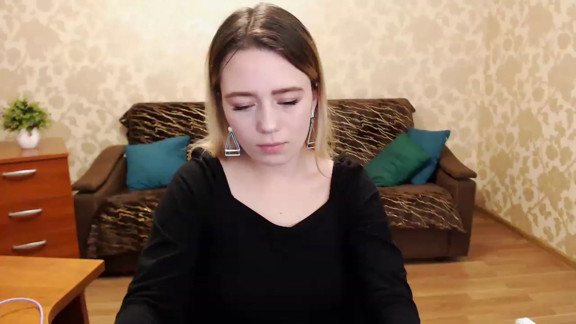 Gallery image thumbnail from Bayraktarka's myfreecams stream on, 12/26/2022, 10:14 image 8 of 20