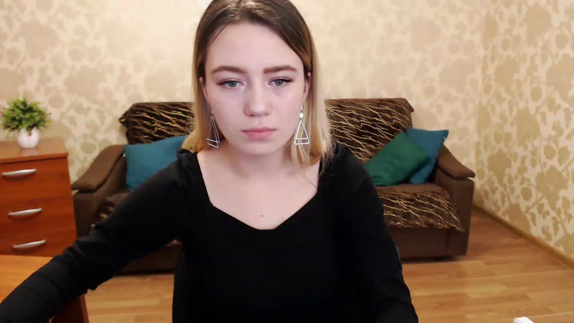 Gallery image thumbnail from Bayraktarka's myfreecams stream on, 12/26/2022, 10:14 image 4 of 20
