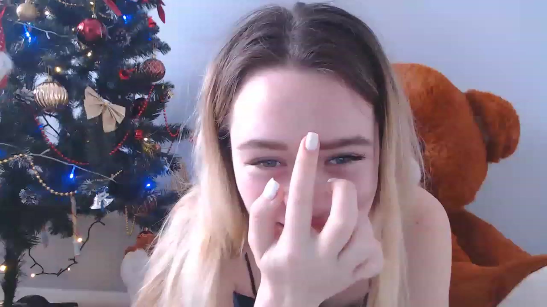 Gallery image thumbnail from Bayraktarka's myfreecams stream on, 12/28/2022, 10:27 image 4 of 20