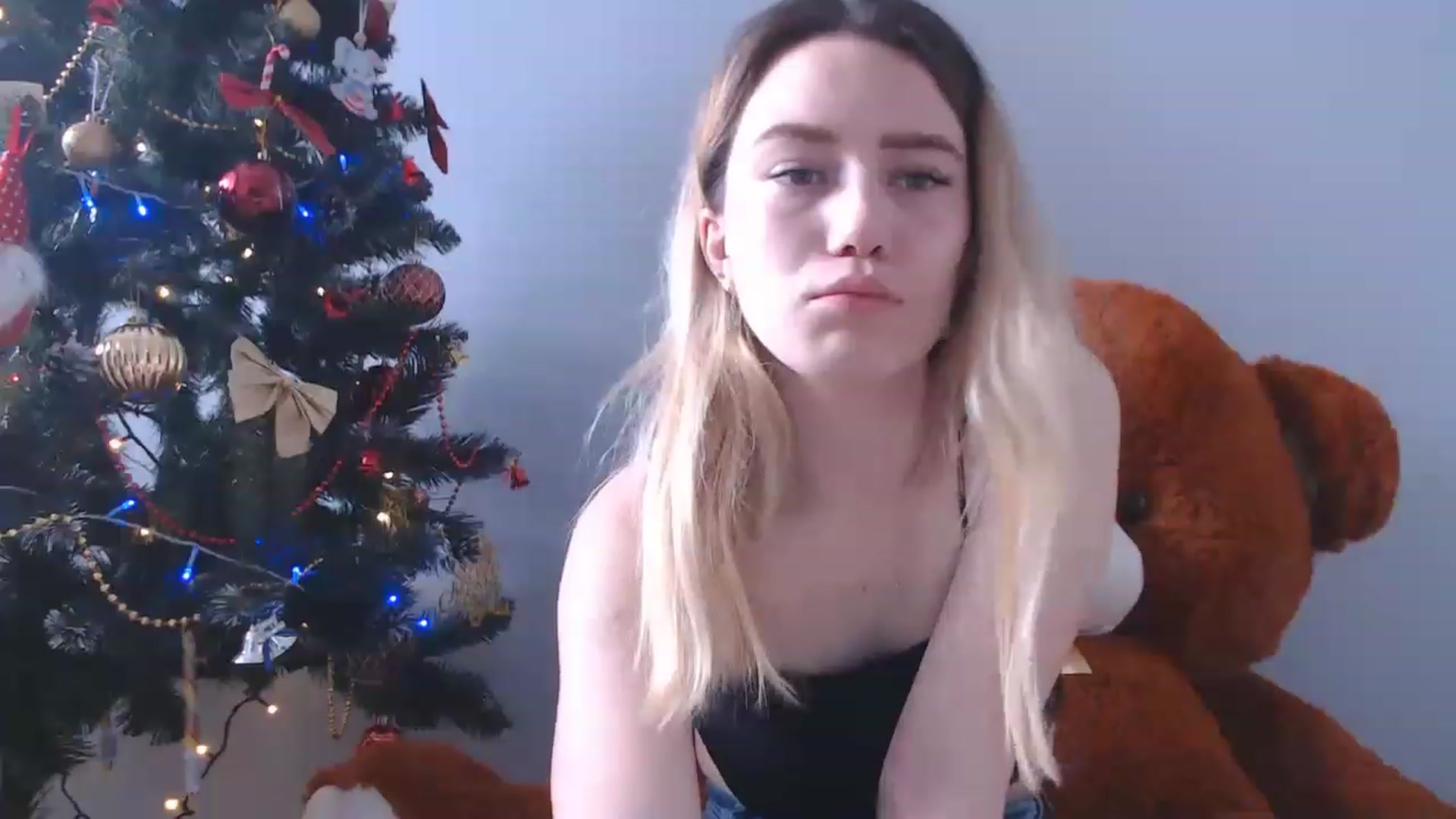Gallery image thumbnail from Bayraktarka's myfreecams stream on, 12/28/2022, 10:27 image 9 of 20