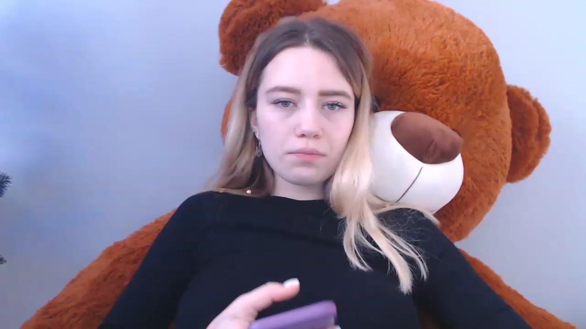 Gallery image thumbnail from Bayraktarka's myfreecams stream on, 12/28/2022, 10:27 image 1 of 20
