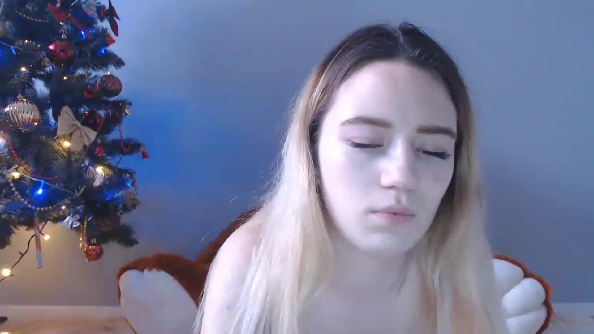 Gallery image thumbnail from Bayraktarka's myfreecams stream on, 12/28/2022, 11:37 image 9 of 20