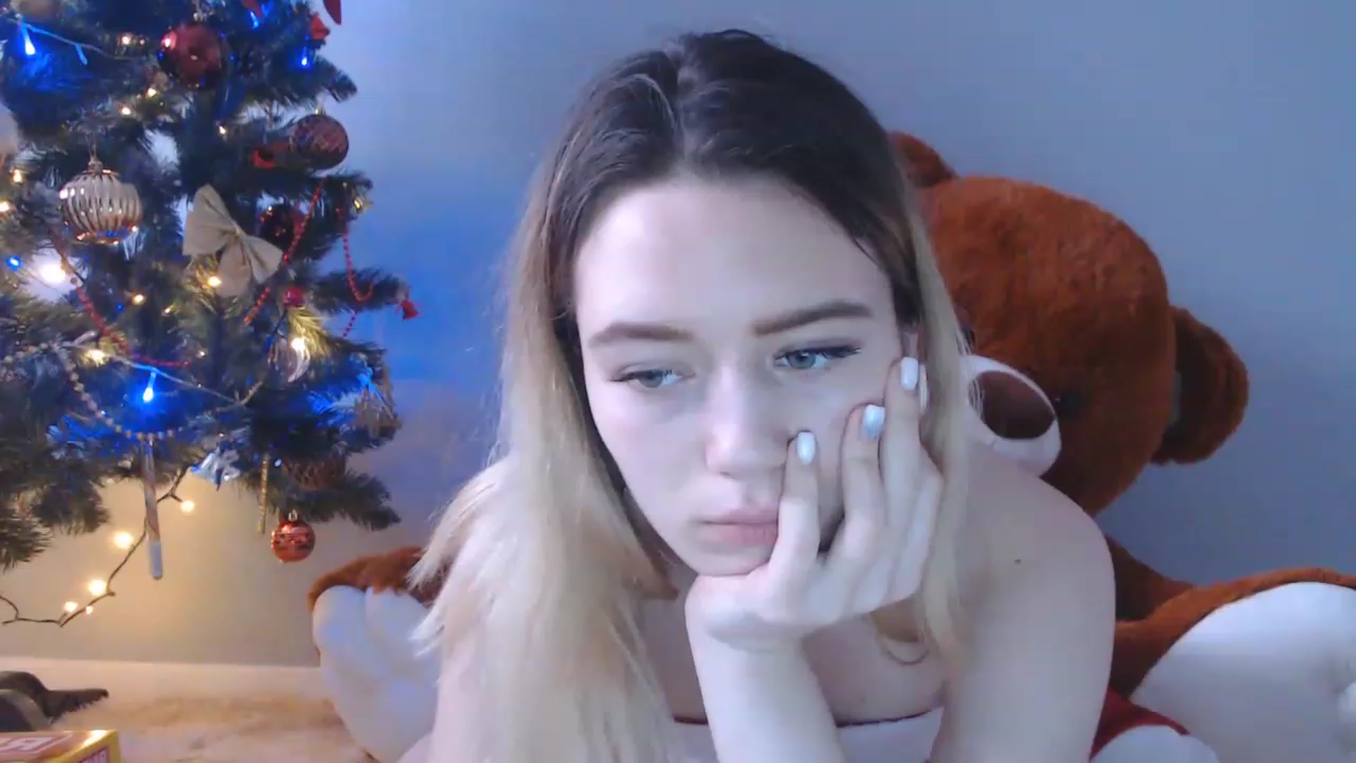 Gallery image thumbnail from Bayraktarka's myfreecams stream on, 12/28/2022, 11:37 image 7 of 20