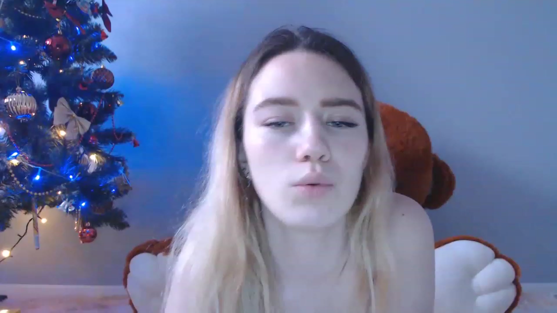 Gallery image thumbnail from Bayraktarka's myfreecams stream on, 12/28/2022, 11:37 image 8 of 20