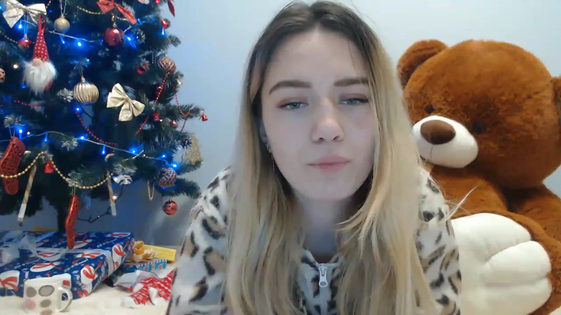 Gallery image thumbnail from Bayraktarka's myfreecams stream on, 12/29/2022, 17:21 image 10 of 20
