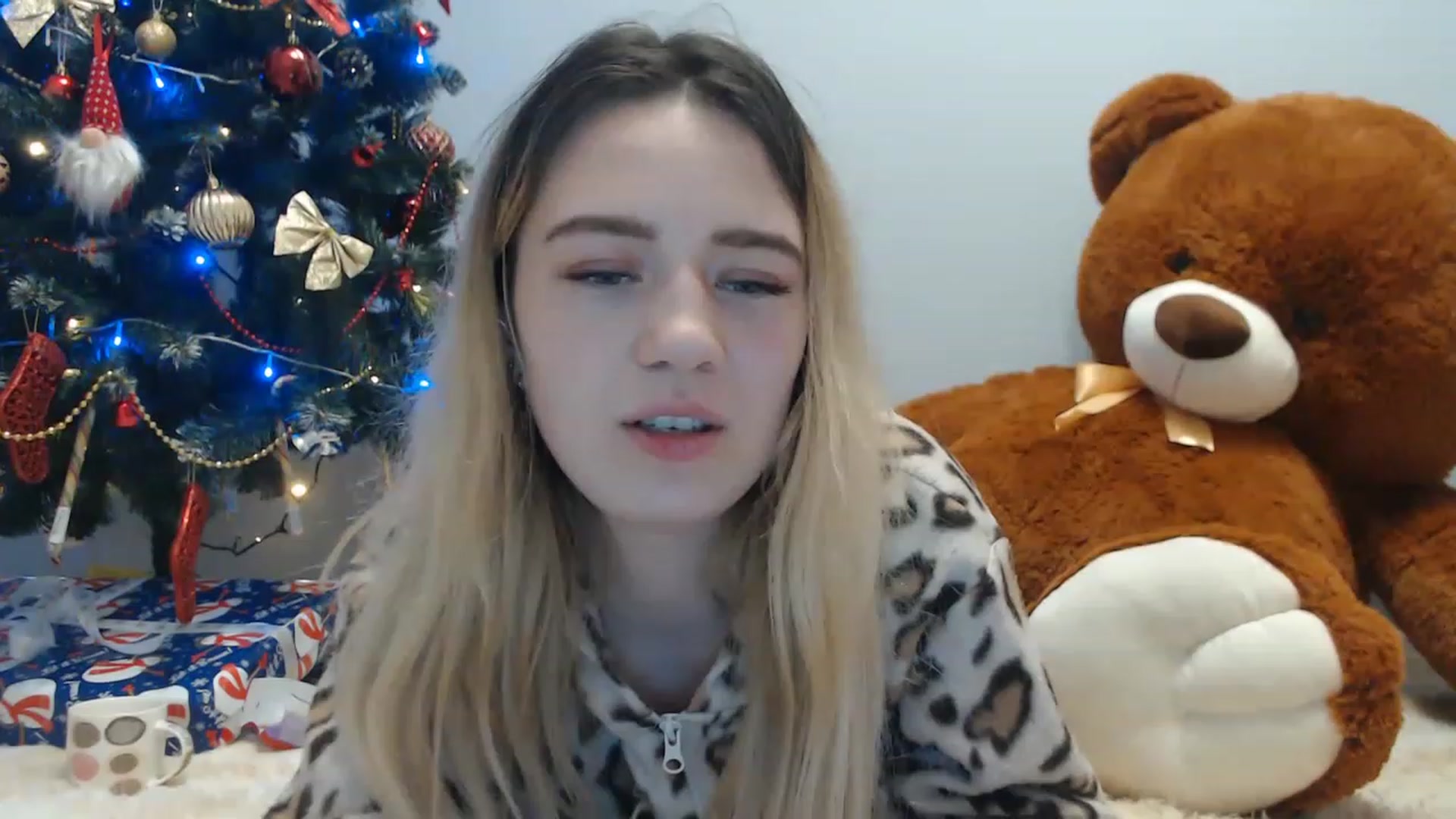 Gallery image thumbnail from Bayraktarka's myfreecams stream on, 12/29/2022, 17:21 image 1 of 20