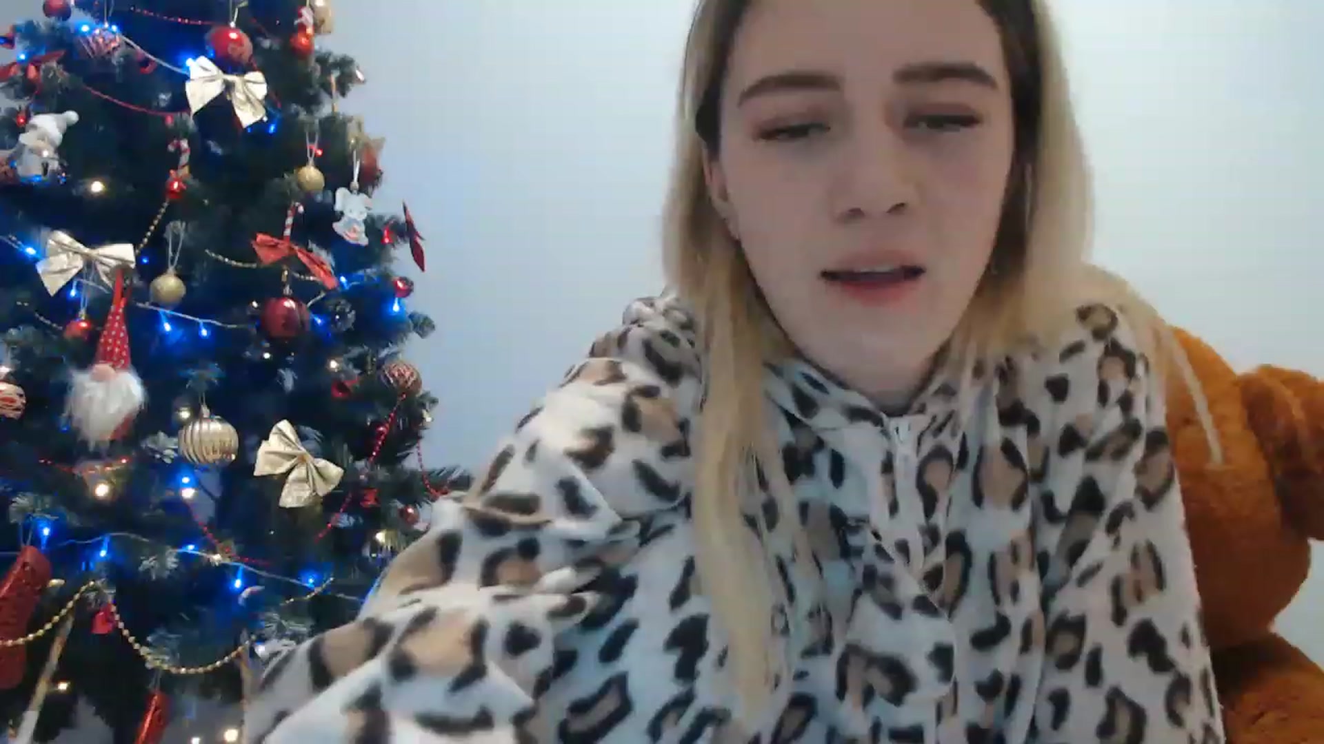 Gallery image thumbnail from Bayraktarka's myfreecams stream on, 12/29/2022, 17:21 image 8 of 20