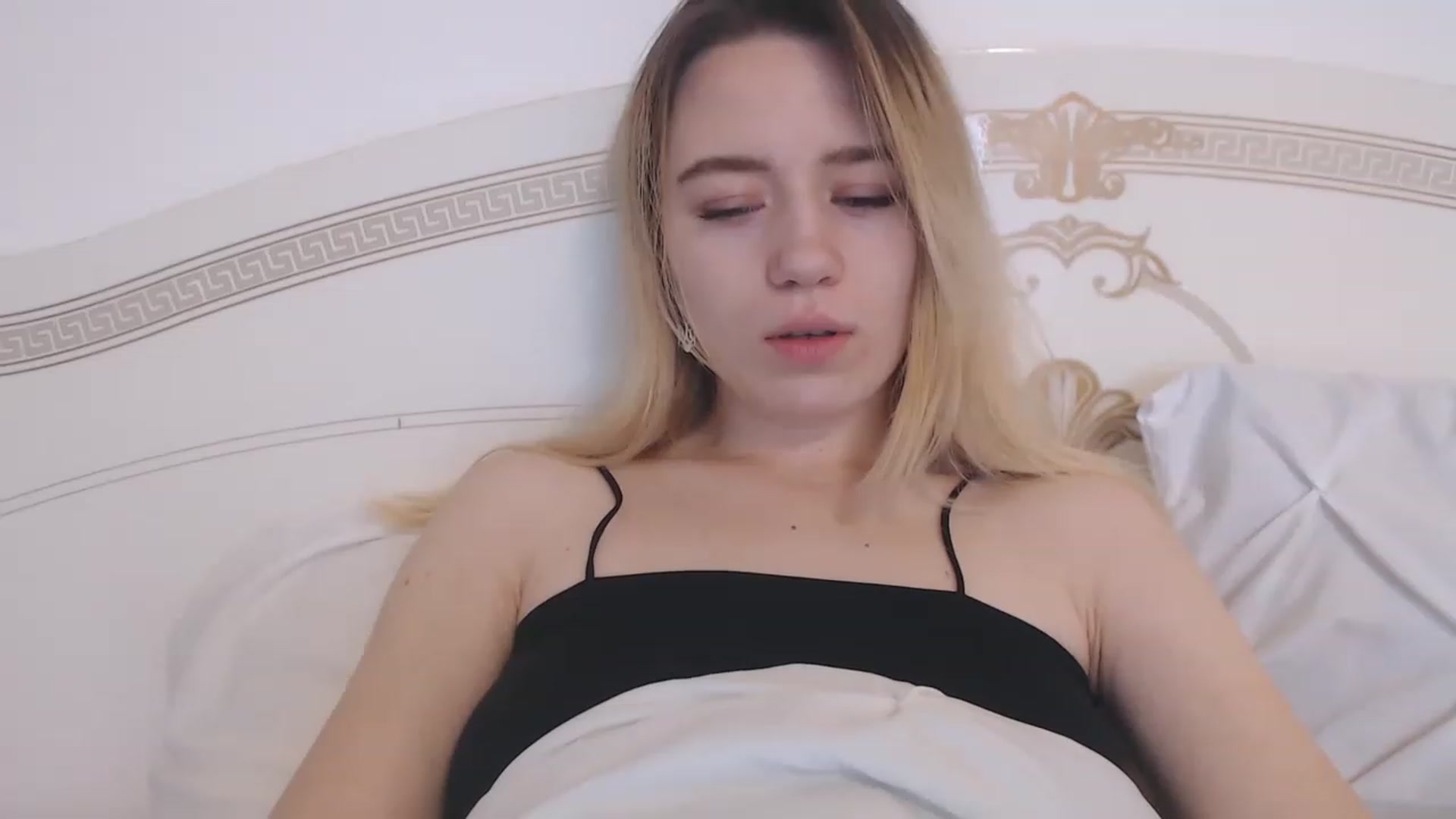 Gallery image thumbnail from Bayraktarka's myfreecams stream on, 12/30/2022, 10:16 image 4 of 20