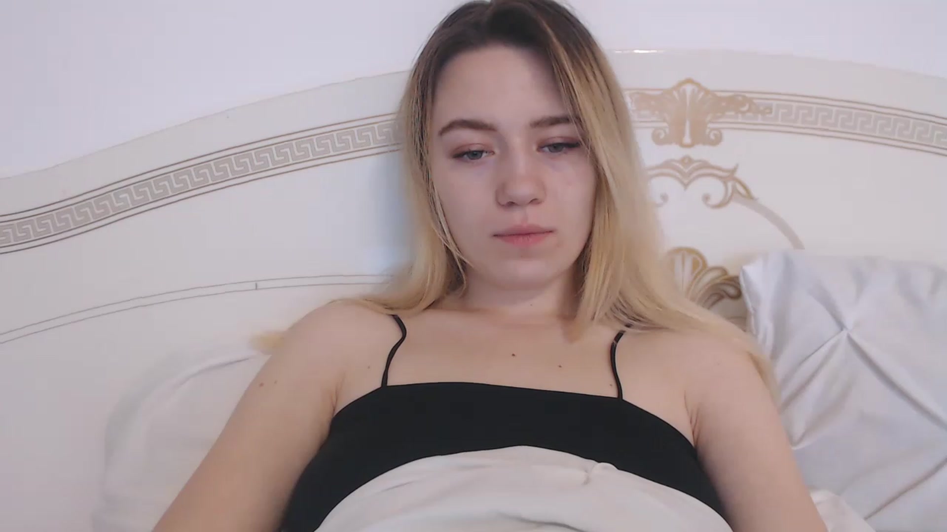 Gallery image thumbnail from Bayraktarka's myfreecams stream on, 12/30/2022, 10:16 image 7 of 20