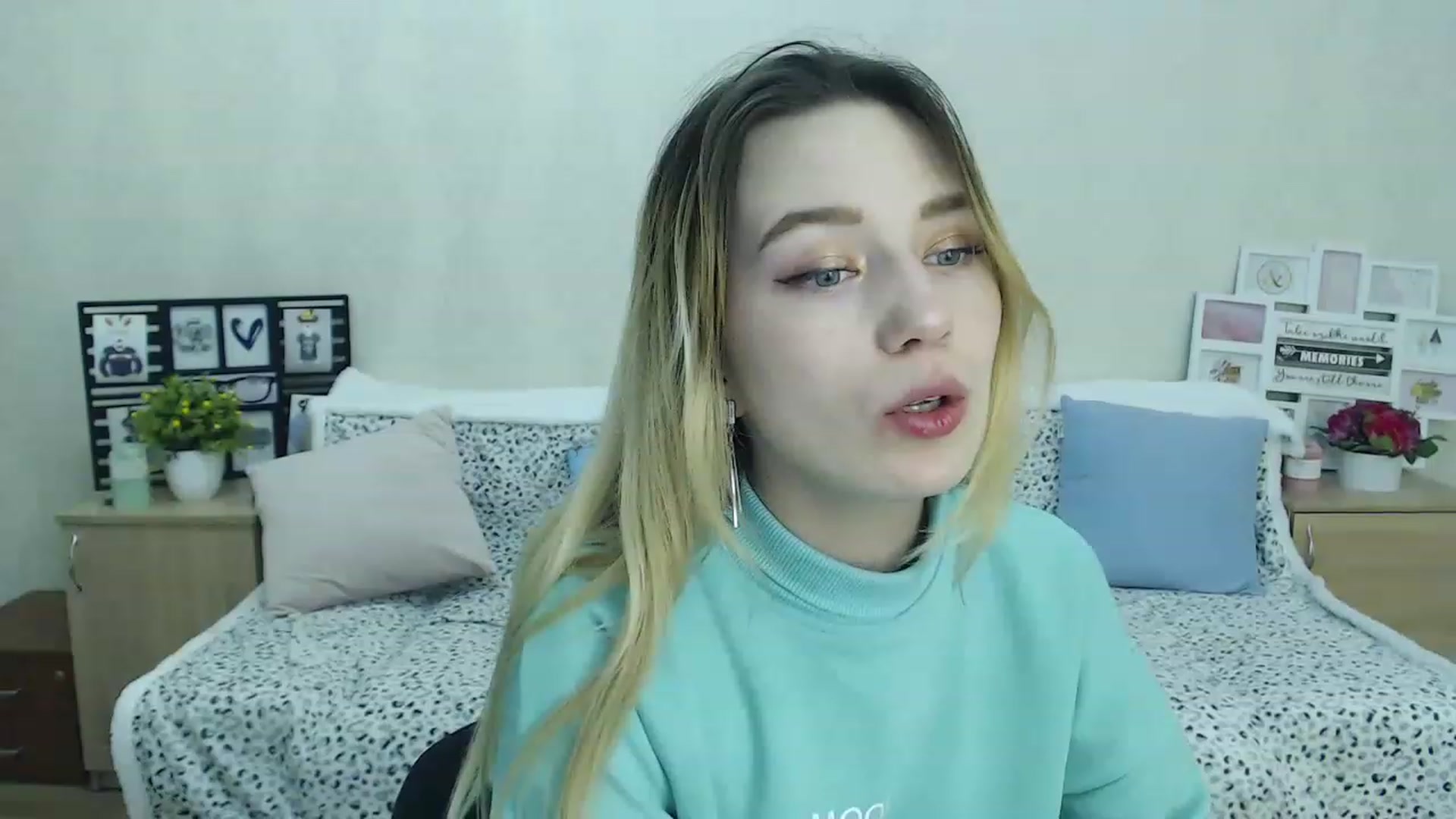 Gallery image thumbnail from Bayraktarka's myfreecams stream on, 01/15/2023, 16:03 image 1 of 20