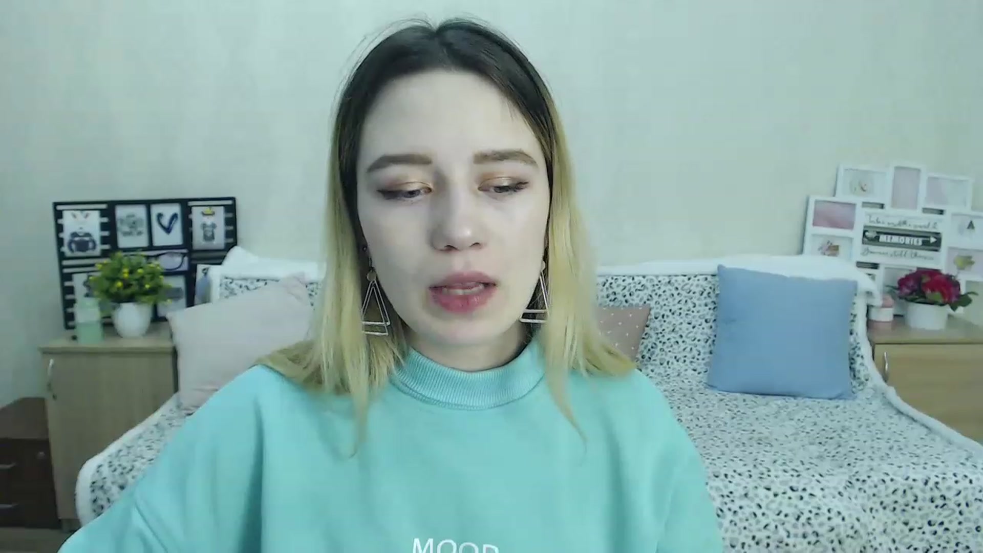 Gallery image thumbnail from Bayraktarka's myfreecams stream on, 01/15/2023, 16:03 image 4 of 20