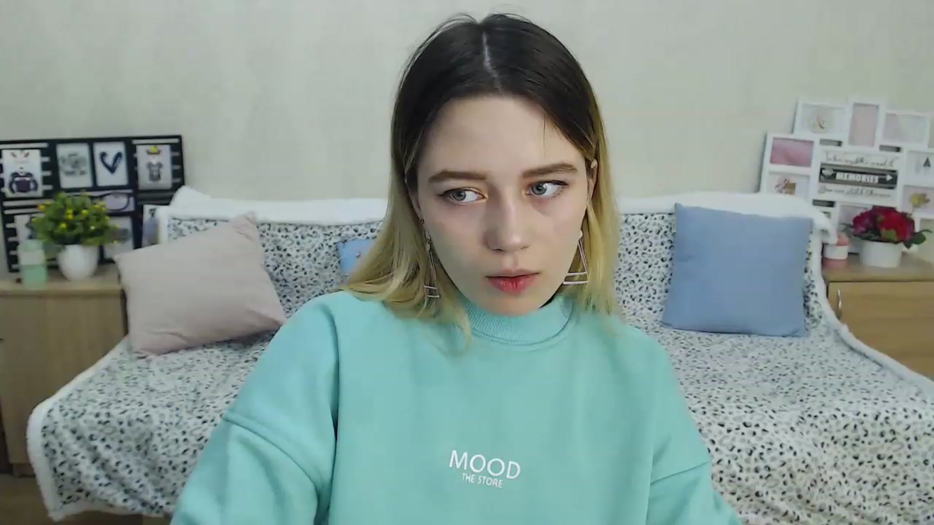 Gallery image thumbnail from Bayraktarka's myfreecams stream on, 01/15/2023, 16:03 image 13 of 20