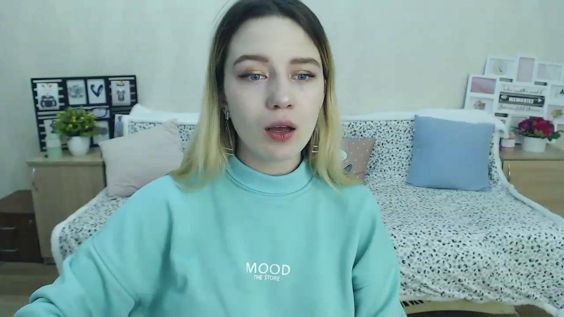 Gallery image thumbnail from Bayraktarka's myfreecams stream on, 01/15/2023, 16:03 image 5 of 20
