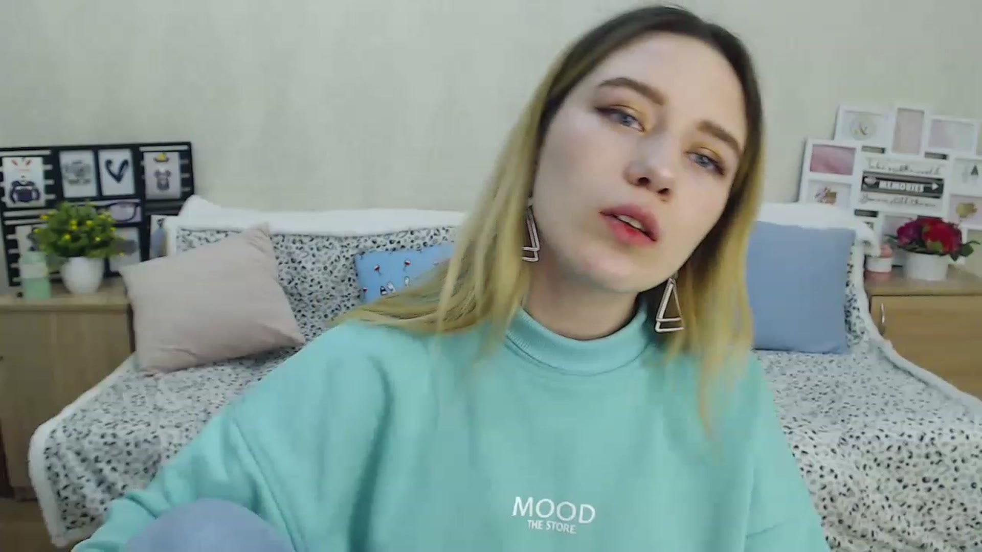 Gallery image thumbnail from Bayraktarka's myfreecams stream on, 01/15/2023, 16:03 image 9 of 20