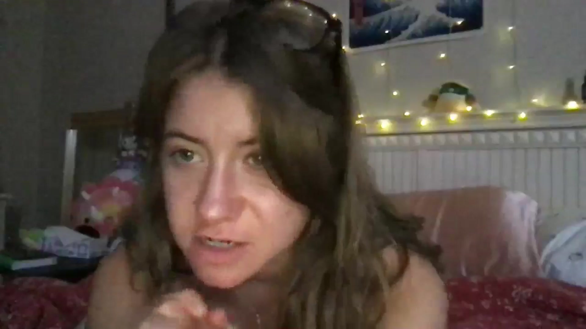 Gallery image thumbnail from BbHannah's myfreecams stream on, 10/04/2024, 24:15 image 19 of 20