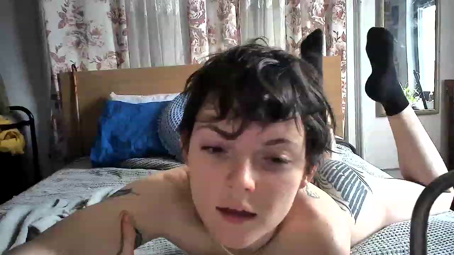 Gallery image thumbnail from Bb_Clover's myfreecams stream on, 02/19/2023, 16:03 image 9 of 20