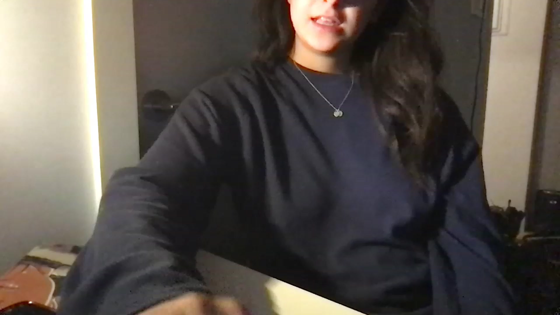 Gallery image thumbnail from Bblucia's myfreecams stream on, 03/06/2023, 20:44 image 16 of 20