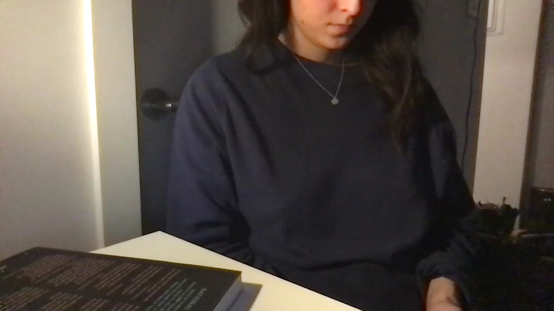 Gallery image thumbnail from Bblucia's myfreecams stream on, 03/06/2023, 20:44 image 7 of 20