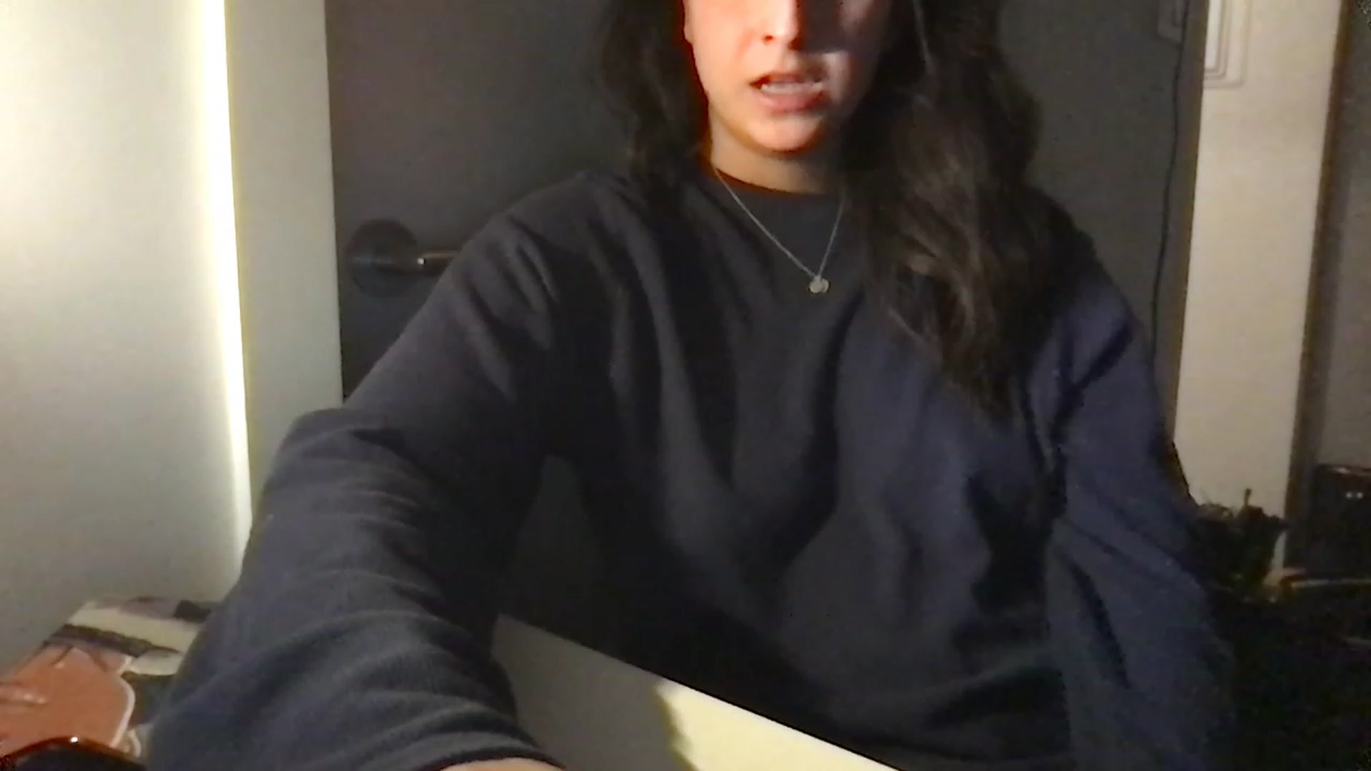 Gallery image thumbnail from Bblucia's myfreecams stream on, 03/06/2023, 20:44 image 17 of 20