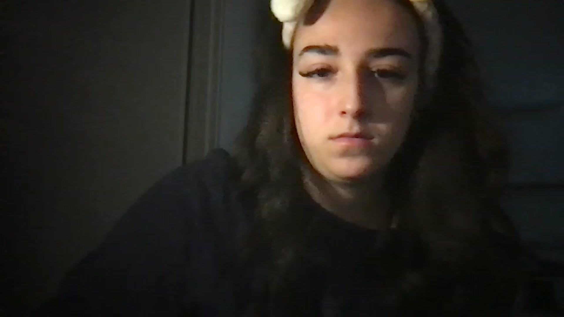 Gallery image thumbnail from Bblucia's myfreecams stream on, 03/08/2023, 17:59 image 12 of 20