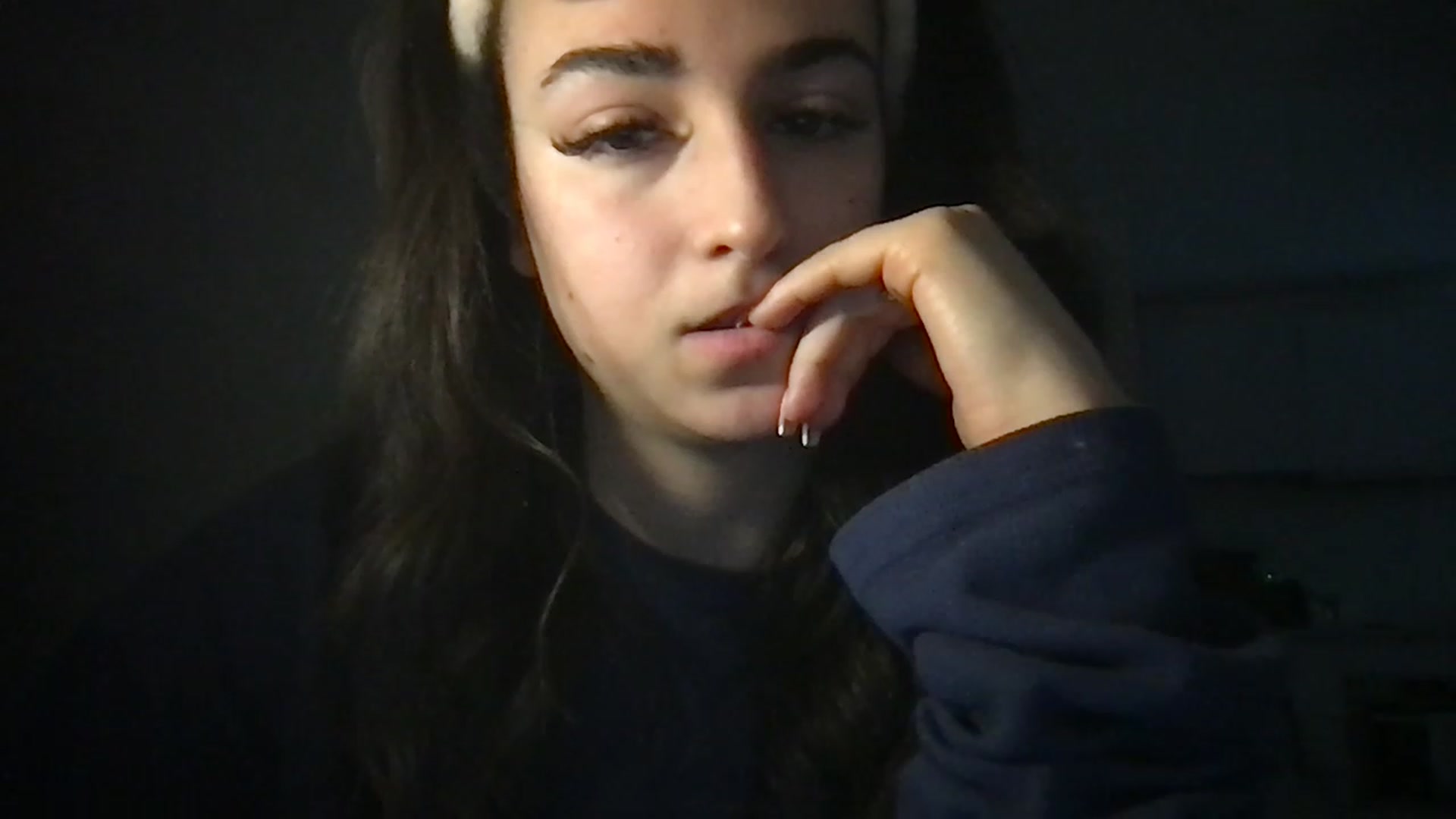 Gallery image thumbnail from Bblucia's myfreecams stream on, 03/08/2023, 17:59 image 2 of 20