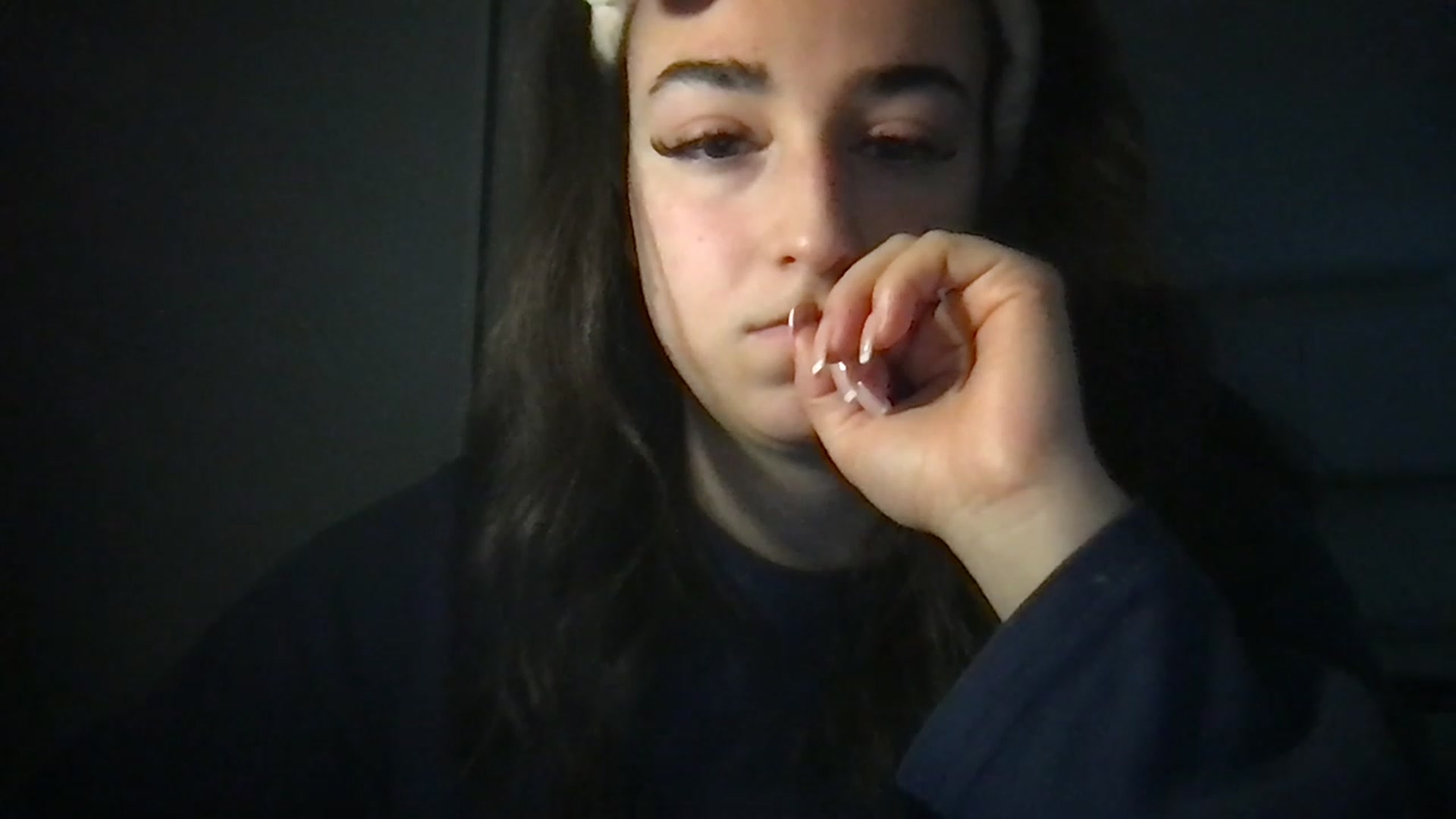 Gallery image thumbnail from Bblucia's myfreecams stream on, 03/08/2023, 17:59 image 5 of 20