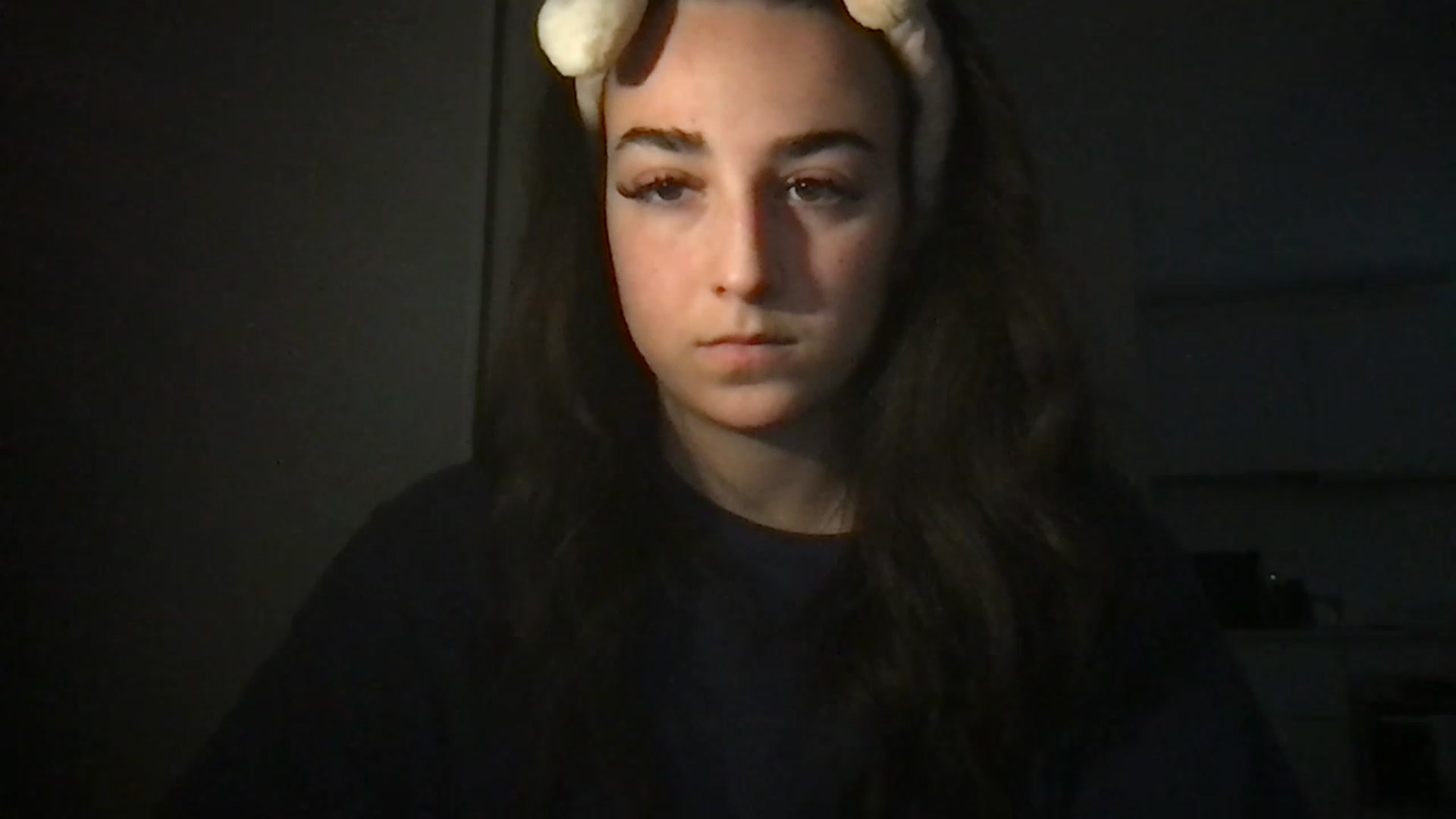 Gallery image thumbnail from Bblucia's myfreecams stream on, 03/08/2023, 17:59 image 15 of 20