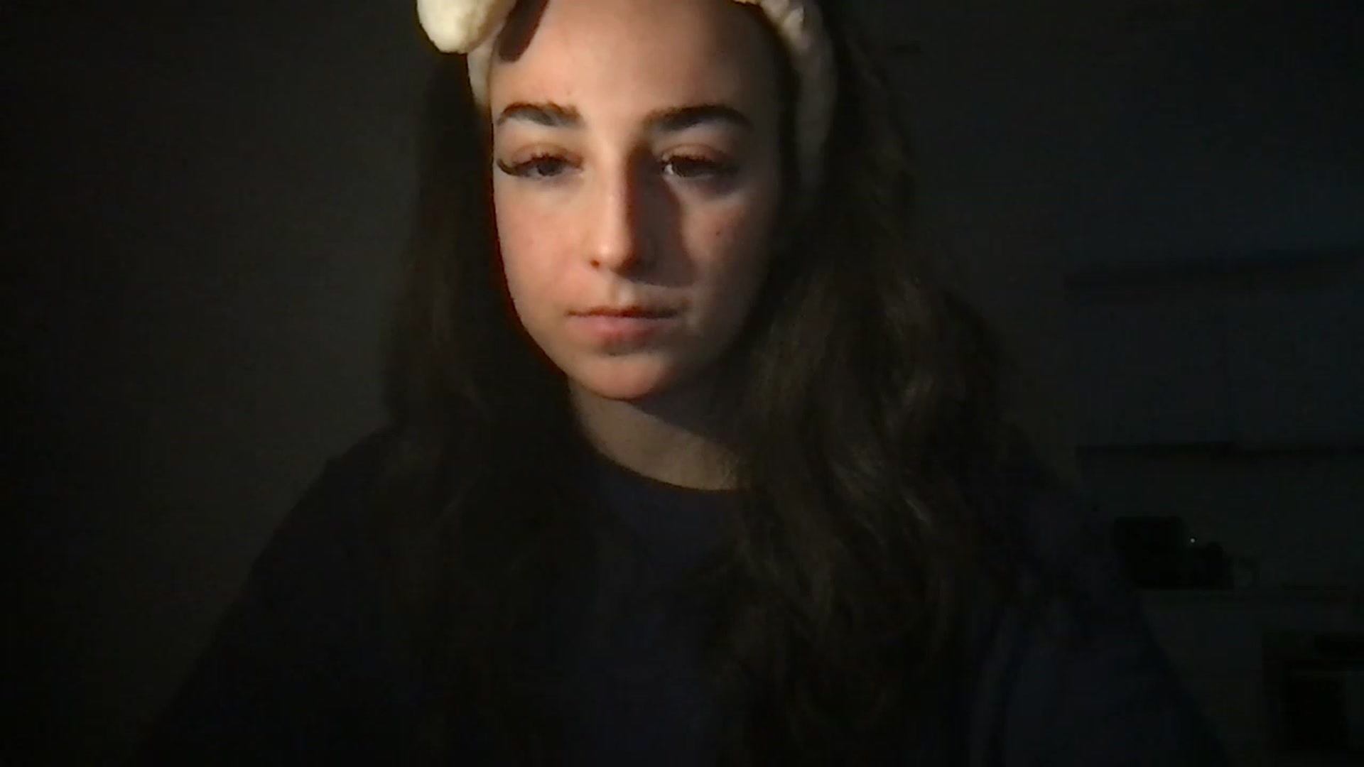 Gallery image thumbnail from Bblucia's myfreecams stream on, 03/08/2023, 17:59 image 13 of 20