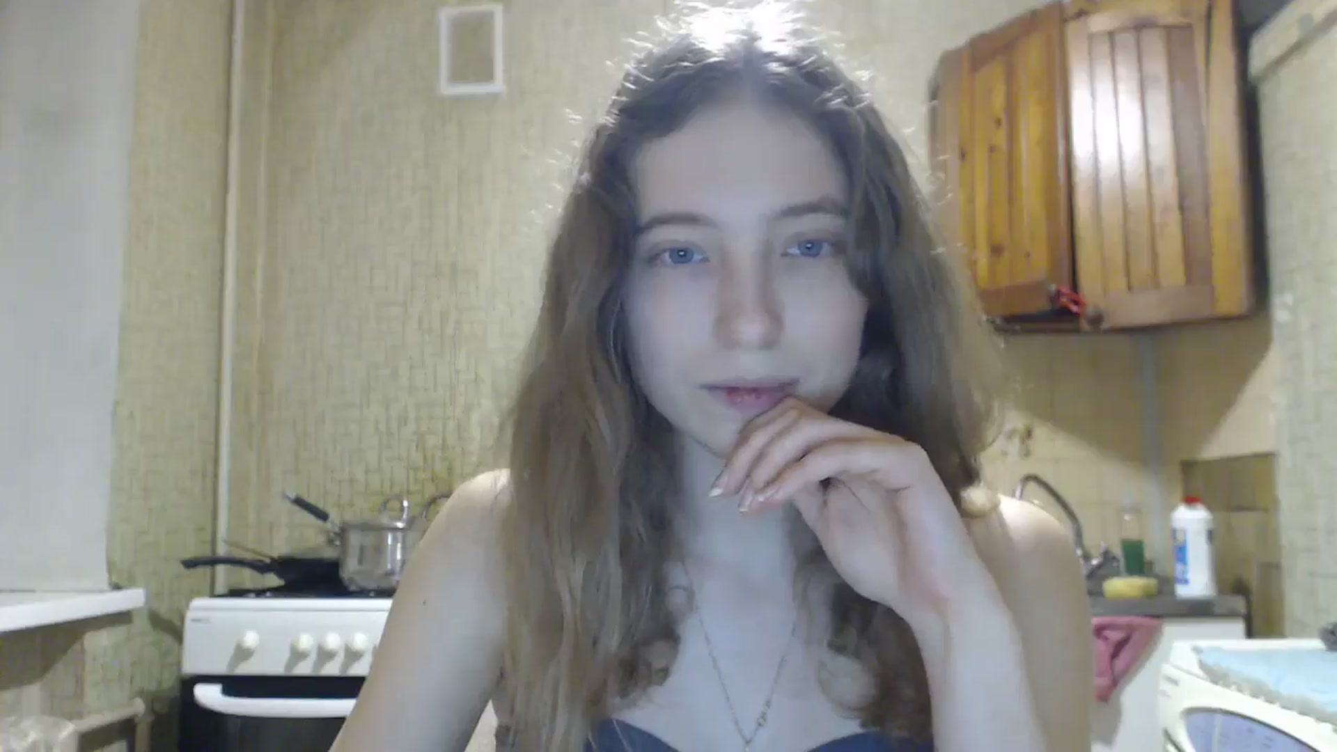 Gallery image thumbnail from BbyCute's myfreecams stream on, 12/25/2024, 22:09 image 6 of 20